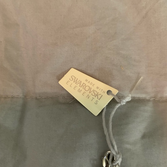 Mestige Crystal Drop Necklace and Earrings - Picture 4 of 5